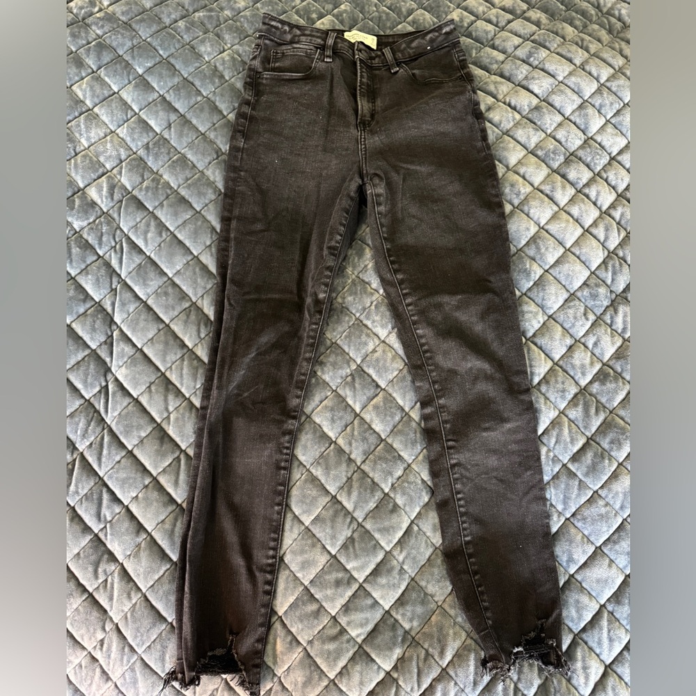 Abercrombie & Fitch Black Distressed Skinny Jeans